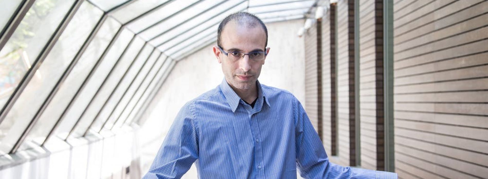 Yuval Noah Harari: “La falta de solidaridad global y de liderazgo representa un peligro inmenso para la humanidad”