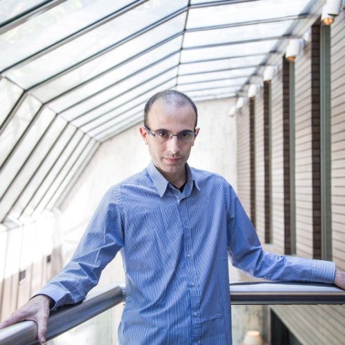 Yuval Noah Harari: «La falta de solidaridad global y de liderazgo representa un peligro inmenso para la humanidad»