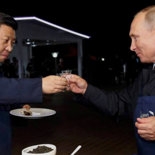 EL PAIS – China amenaza a EE UU con represalias por las sanciones a la compra de armamento ruso